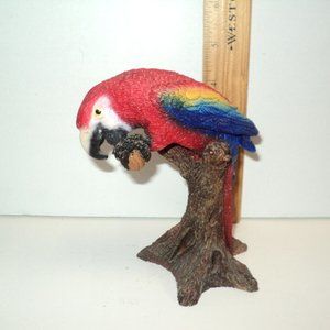 Macaw Figurine San Diego Zoo Wild Animal Park Red on a Tree Stump 5" High Parrot